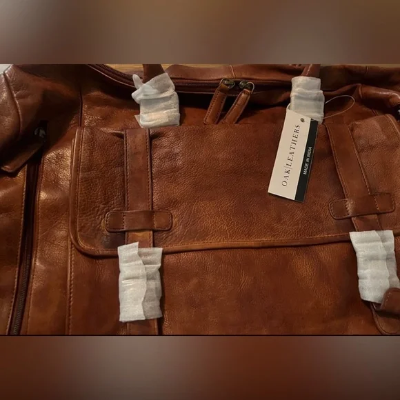 Leather Weekender Travel Duffel Bag - Picture 6 of 7